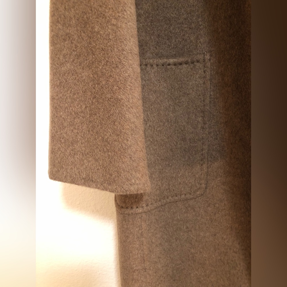 Elegant Brown Women's Coat - Picture 4 of 8